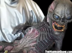 Alien Xenomorph Puppet HD Studios Halloween Prop