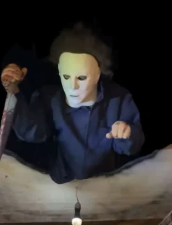 Killer Attic Attack Professional Halloween Animatronic