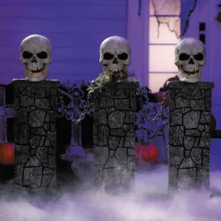 Light-Up Skull Pedestal Fence with Chains Halloween Decoration