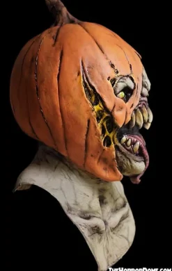 “The Pumpkin Carver