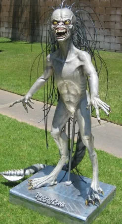 Twilight Zone - Gremlin Movie Replica Professional Halloween Prop